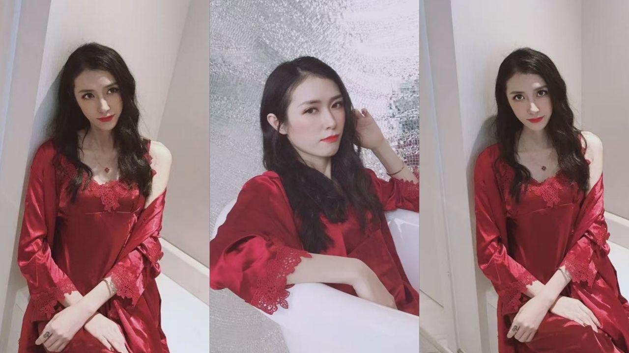 母子乱伦视频 如狼似虎的妈妈穿着黑丝高跟 抱着我大腿让我使劲儿操她